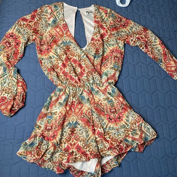 Show Me Your Mumu Romper Deep V Neck Boho Long Sleeve Shorts Ruffle Size XS - Picture 8 of 8